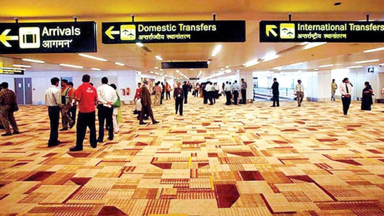 Del Fox Hotel, Delhi Airport ニューデリー エクステリア 写真