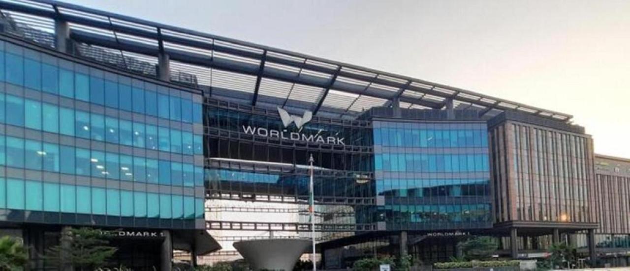 Del Fox Hotel, Delhi Airport ニューデリー エクステリア 写真